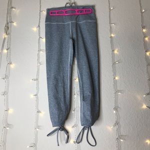 3/4 Leggings with Leg Opening